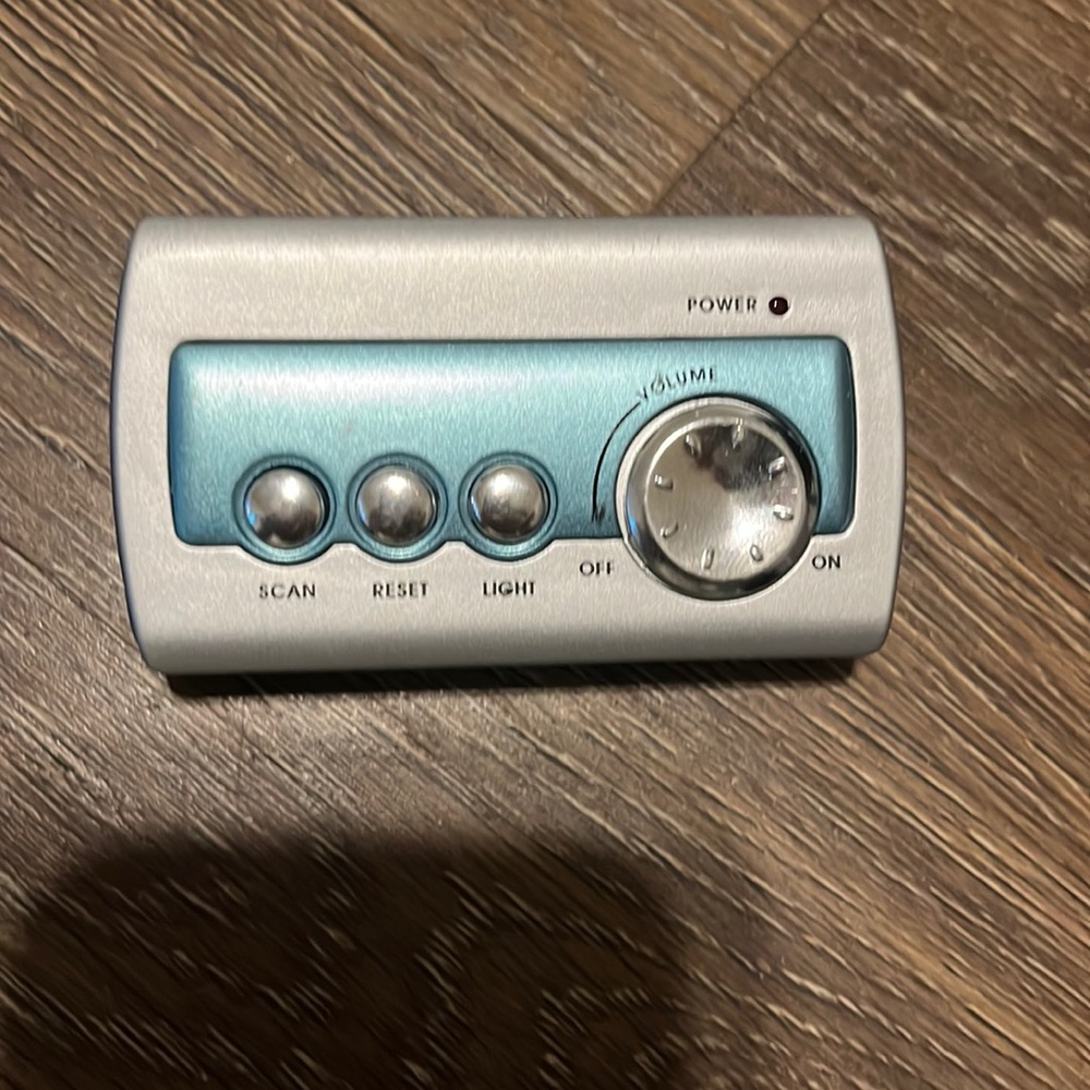 Fm radio receiver auto scan